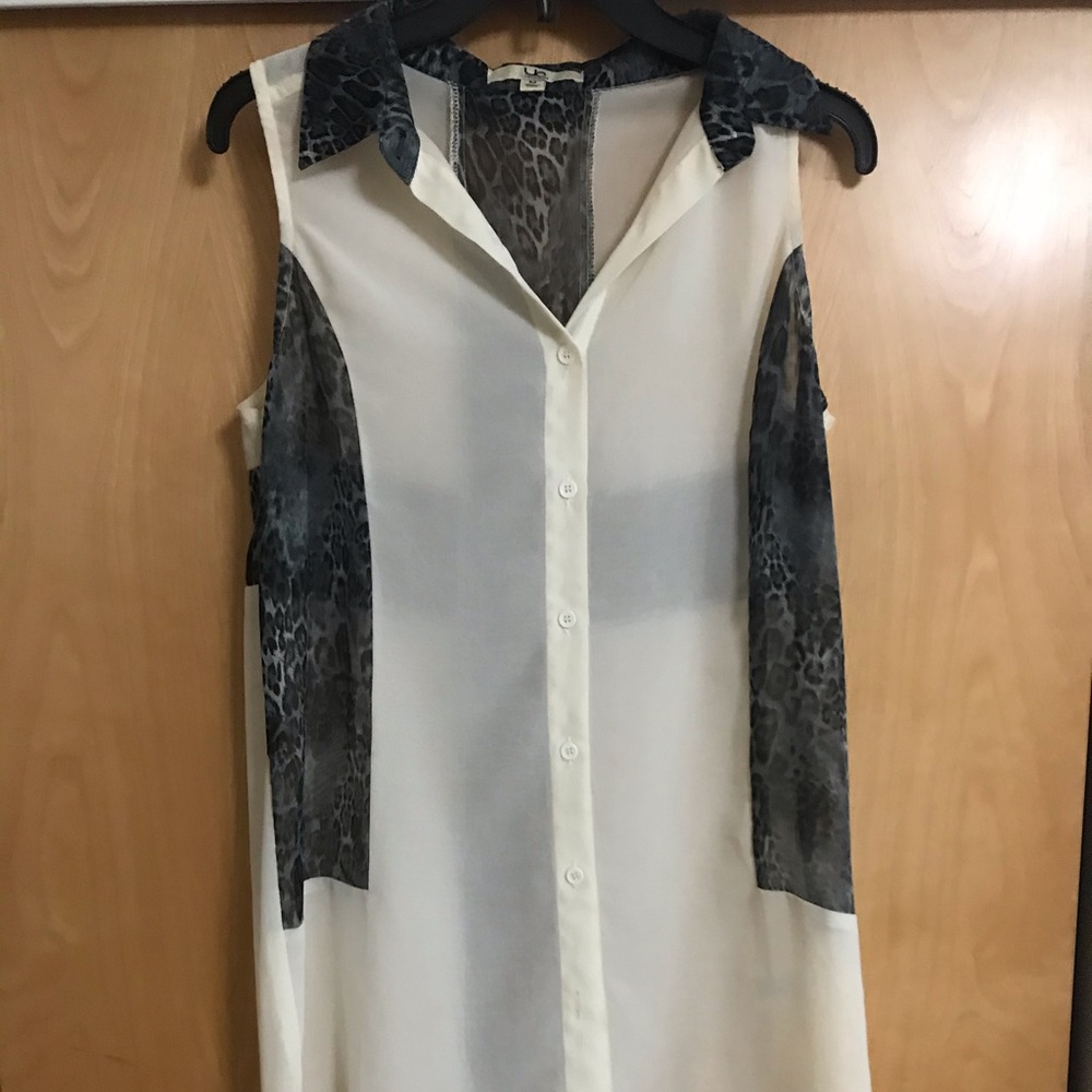 Tunic button down top